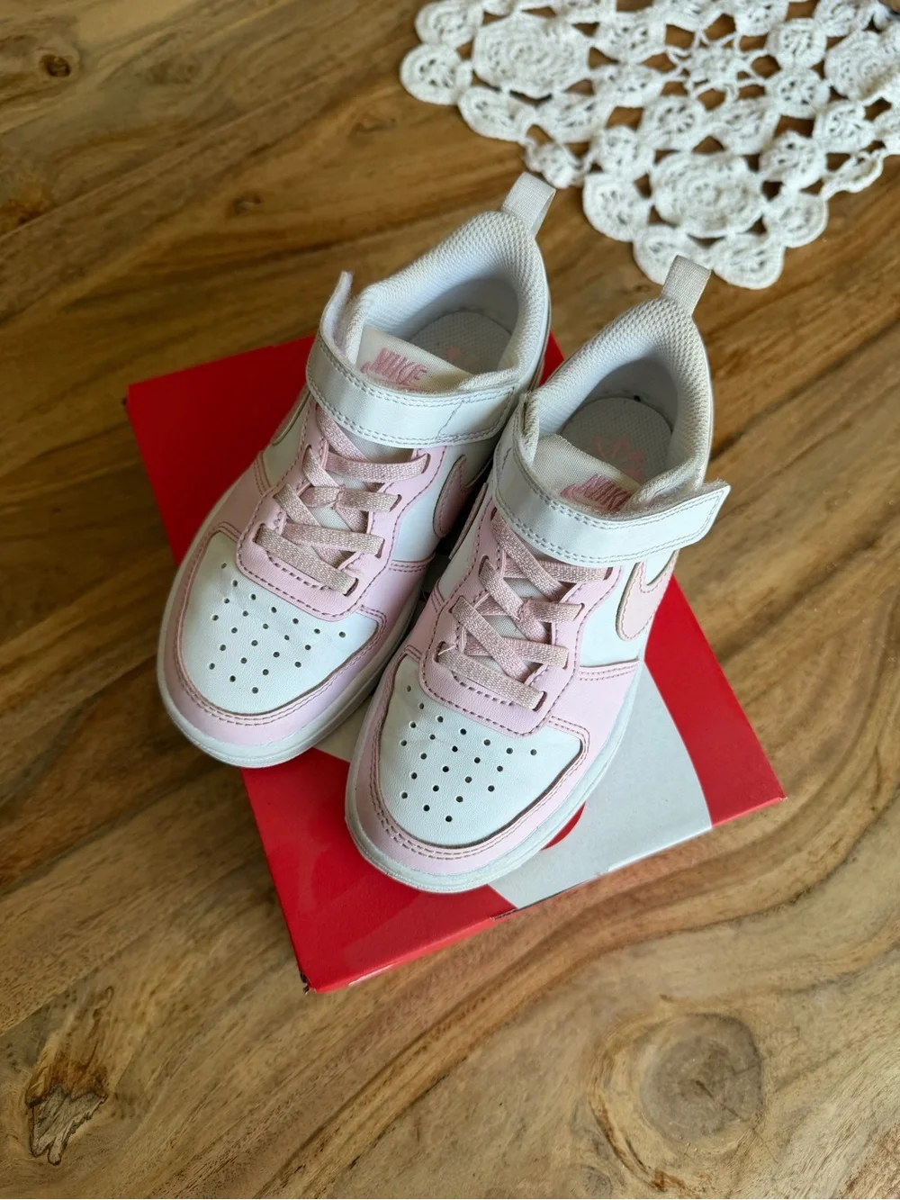 Nike size light